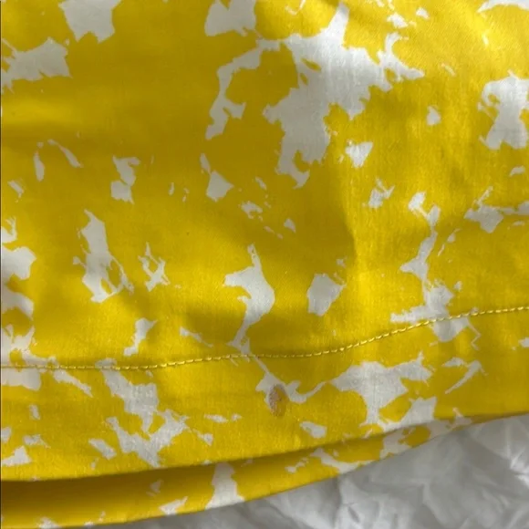 Calvin Klein Yellow High Waist Shorts with Floral Pattern - Picture 3 of 6